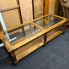 Load image into Gallery viewer, Stunning Long Glass Topped Coffee Table