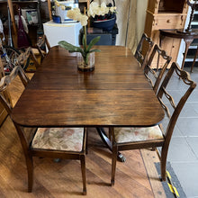 Load image into Gallery viewer, Vintage Drop Leaf Table and 6 Chairs