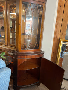 Corner Display Unit