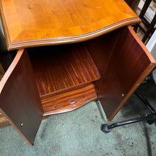 Load image into Gallery viewer, Hifi cabinet