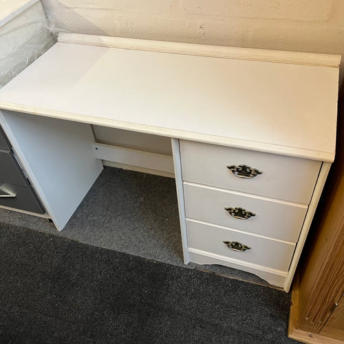 3 Drawer Child’s Desk/Dressing Table