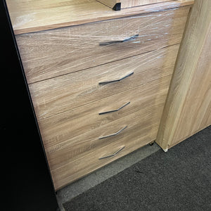 Brand New Oak Effect 5 Drawer Chest