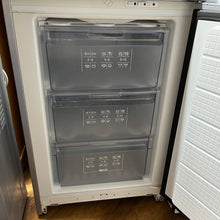 Load image into Gallery viewer, Bosch exxcel Undercounter Freezer