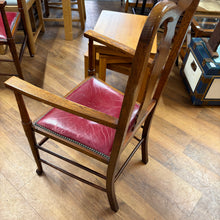 Load image into Gallery viewer, Pair of Vintage Carver Chairs