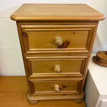 Load image into Gallery viewer, Solid Pine 3 Drawer Bedside