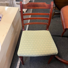 Load image into Gallery viewer, Extending Dining Table and 4 Chairs