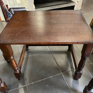 Oak Nest of 3 Tables