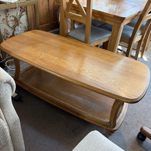 Load image into Gallery viewer, Large Oak Coffee Table