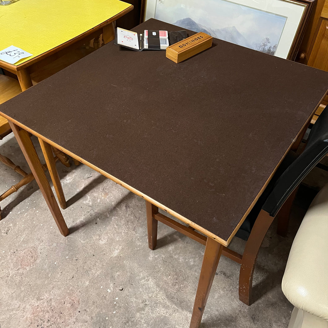 Square Folding Felt Top Games/Card Table