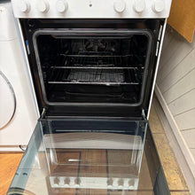 Load image into Gallery viewer, Indesit 600mm Ceramic Electric Cooker