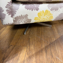 Load image into Gallery viewer, Statement Swivel Chair