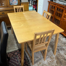 Load image into Gallery viewer, Extending Table and 3 Chairs