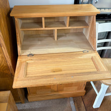 Load image into Gallery viewer, Solid Oak 1 Drawer Bureau