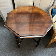 Load image into Gallery viewer, Vintage Occasional/Lamp Table