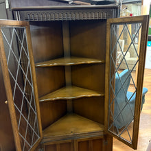 Load image into Gallery viewer, Leaded Glass Door Corner Unit
