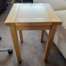 Load image into Gallery viewer, Solid Oak Tall Nest of 2 Tables