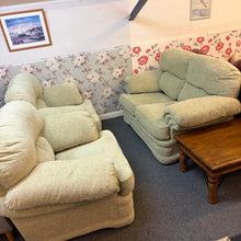 Load image into Gallery viewer, Green Fabric 3 Piece Suite