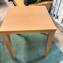 Load image into Gallery viewer, Nest of 3 Tables