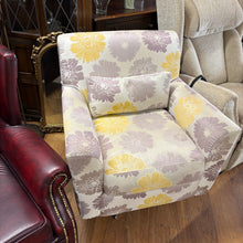 Load image into Gallery viewer, Statement Swivel Chair