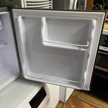 Load image into Gallery viewer, Electriq Table Top Fridge