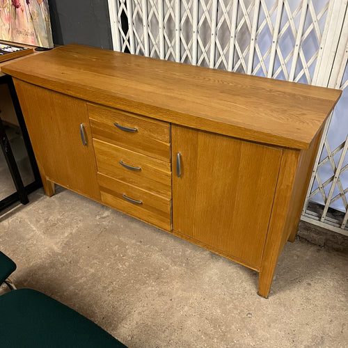 Oak 2 Door 3 Drawer Sideboard
