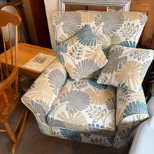 Load image into Gallery viewer, Statement Swivel Armchair