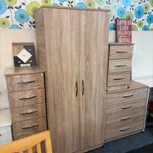 Load image into Gallery viewer, Brand New Oak Effect 2 Door Wardrobe