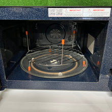 Load image into Gallery viewer, Delonghi 900w Combi Microwave