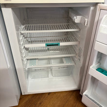 Load image into Gallery viewer, Zanussi Undercounter Fridge