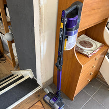 Load image into Gallery viewer, Shark Cordless Stick Vacuum Cleaner
