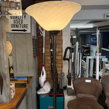 Load image into Gallery viewer, Metal Base Floor Standing Lamp