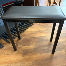Load image into Gallery viewer, Yamaha Electone EL-25 Organ with Stool