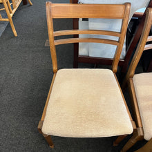 Load image into Gallery viewer, Set of 6 Classic Dining Chairs