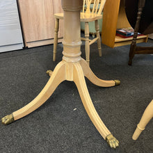 Load image into Gallery viewer, Round Kitchen Table and 2 Chairs