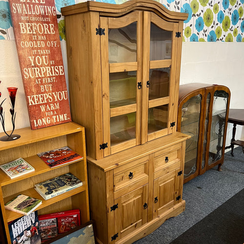 Corona 4 Door 2 Drawer Buffet Hutch