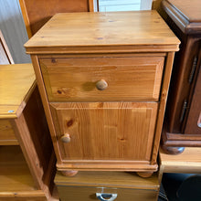 Load image into Gallery viewer, Pine 1 Door 1 Drawer Bedside Cabinet