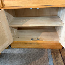 Load image into Gallery viewer, Solid Oak 1 Drawer Bureau