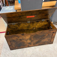 Load image into Gallery viewer, Storage Trunk