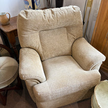 Load image into Gallery viewer, Parker Knoll Manual Reclining Armchair