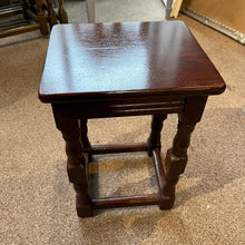 Load image into Gallery viewer, Nest of 3 Tables