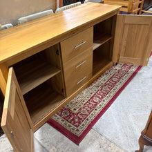 Load image into Gallery viewer, Solid Oak 3 Drawer 2 Door Sideboard