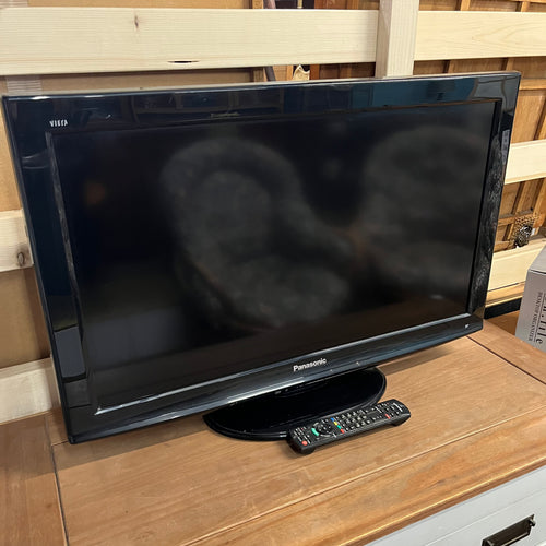 Panasonic Viera 32” LCD TV with Remote