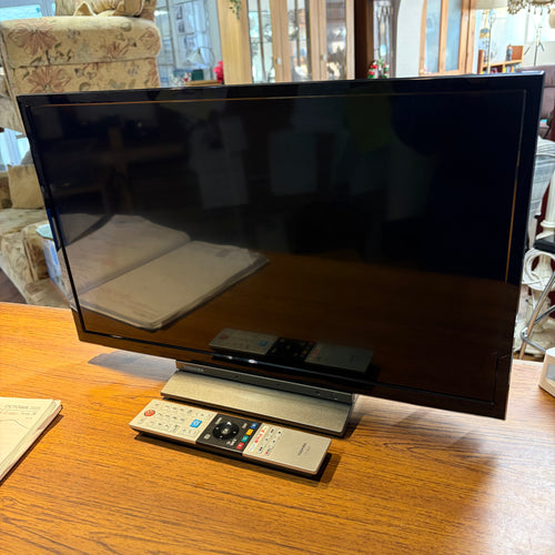 Toshiba 24” Smart TV with Remote