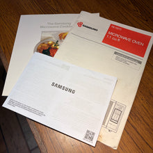 Load image into Gallery viewer, Samsung 800w Microwave