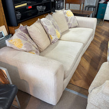 Load image into Gallery viewer, Large 3/4 Seater Sofa with Scatter Cushions