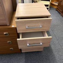 Load image into Gallery viewer, Oak Effect 2 Drawer 1 Door Bedside Cabinet