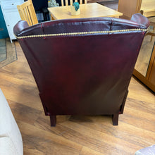 Load image into Gallery viewer, Chesterfield Style Wingback Leather Chair