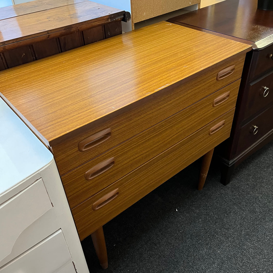 Vintage Schreiber 3 Drawer Chest