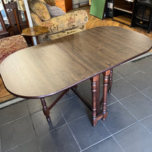 Load image into Gallery viewer, Oak Drop Leaf Table