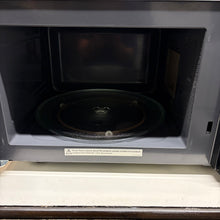 Load image into Gallery viewer, Kenwood 900w Microwave